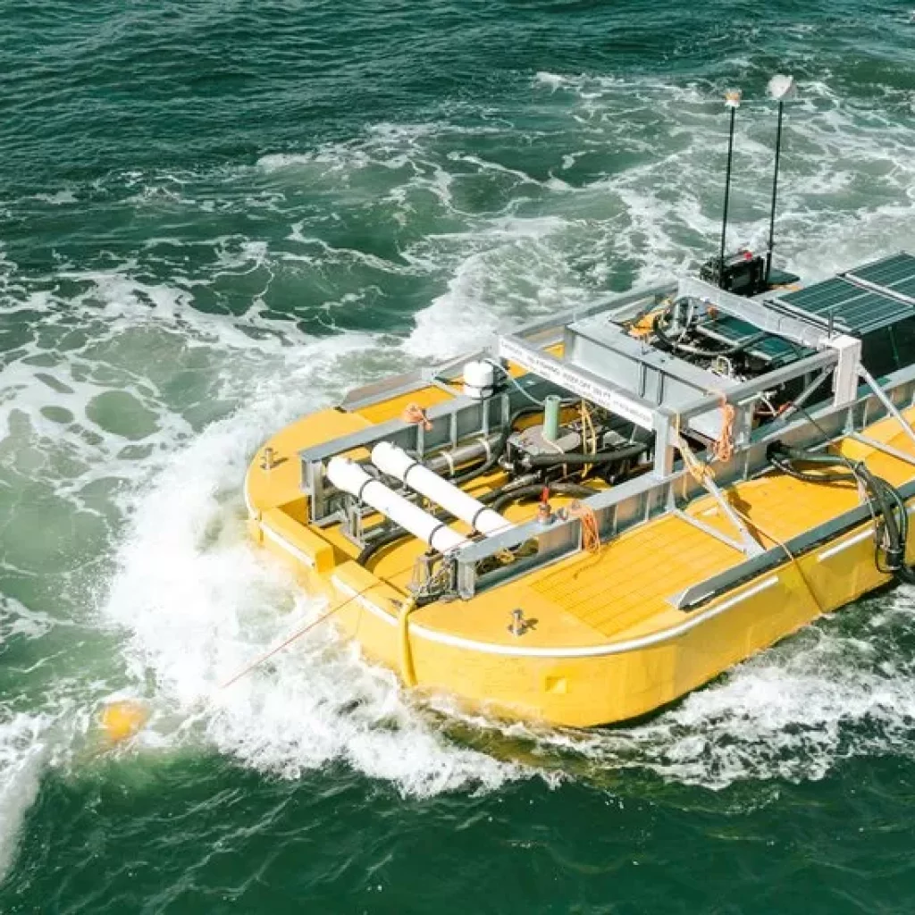 The floating desalination machines powered by the waves